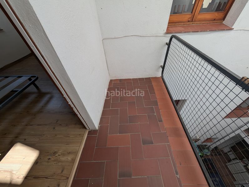 Foto 1f9b623f-c77e-4a8f-b9d4-b419257d82f7. Apartament amb xemeneia a Camprodon