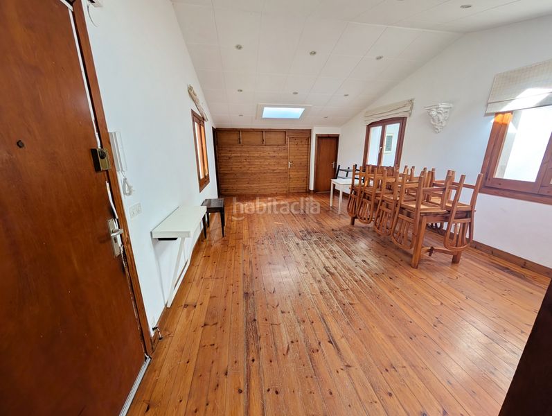 Foto c43b070c-2d23-4fa5-b442-abc5e3e5a006. Apartament amb xemeneia a Camprodon