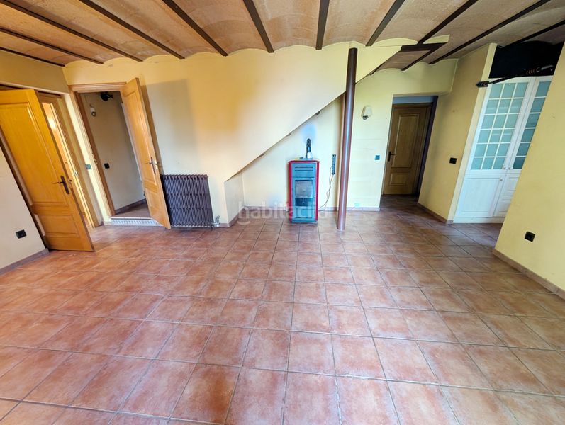 Foto c9814d6c-2153-40f4-a15f-b39c53ac9bdb. Casa amb xemeneia aparcament a Camprodon