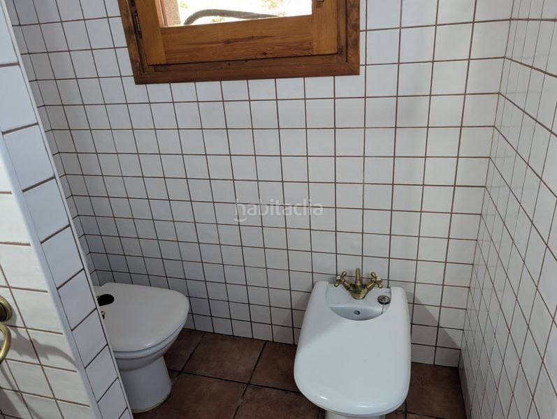 Foto e2615ee8-b296-4d46-a750-785f727812a5. Casa amb xemeneia aparcament a Camprodon