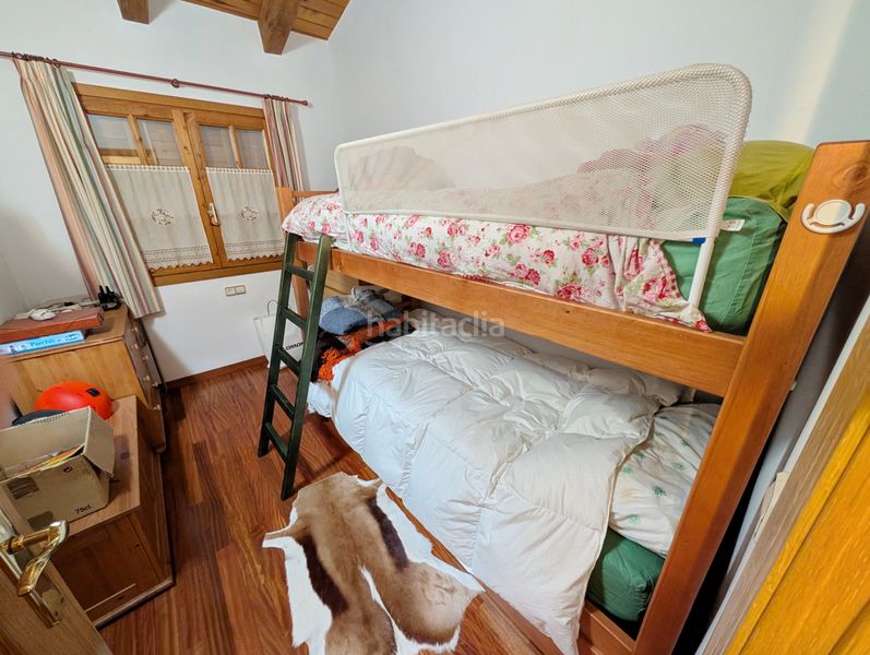 Foto c6839bd5-d4a0-4060-b3b2-e3fa6b50d0b0. Apartament a carrer can malet 3 a Setcases