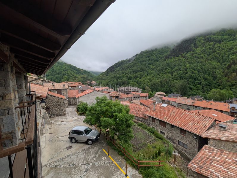 Foto ec8f2d49-9fdf-43ca-9f35-afd21118f5a5. Apartament a carrer can malet 3 a Setcases