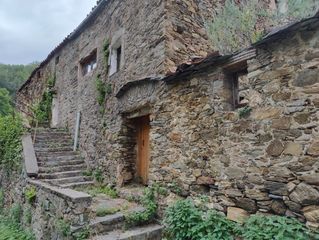 Casale in Vilallonga de Ter. Masia de piedra con muchas possibilidades