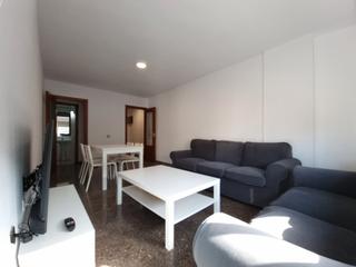 Lloguer Pis a Carrer del riu escalona 17. Alquiler de piso reformado – solo estudiantes