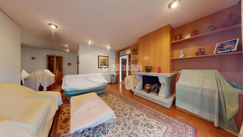 Foto afbf8d21-a6e0-4622-a68d-8bd46ad4c554. Casa a Redueña