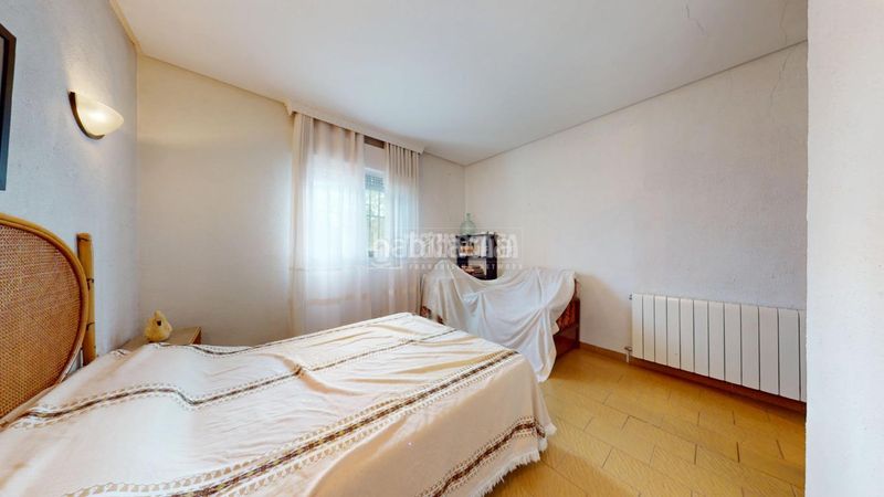 Foto fc29ce15-78a1-42dd-80d5-e001908e31c5. Casa a Redueña