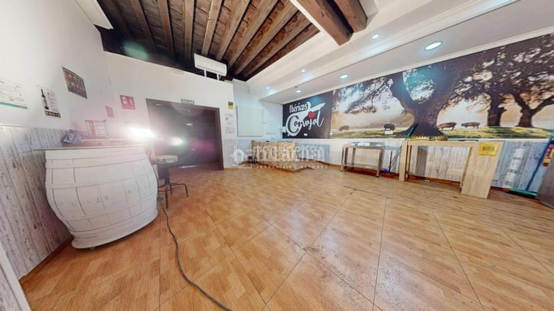 Foto 6c469641-3adc-4103-bf9d-7ec69e76463e. Edificio  en venta en Torrelaguna