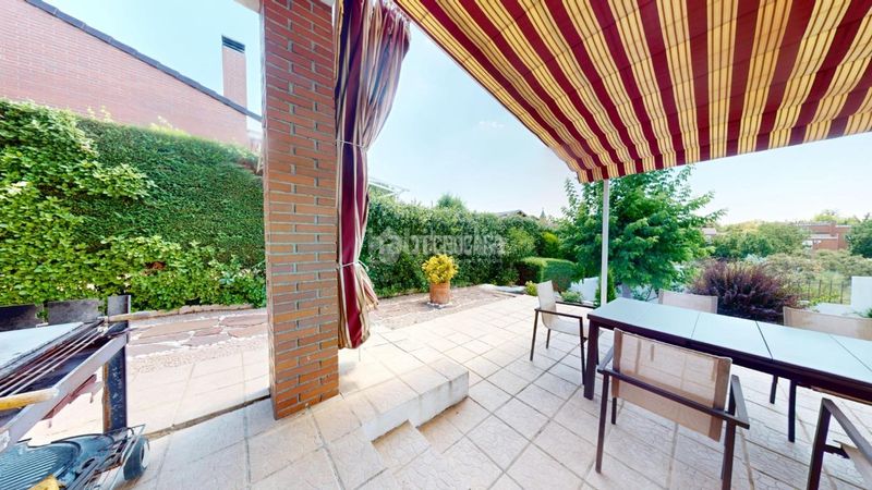 Foto 0455957f-3072-4daa-a577-b1bd54afd27a. Casa amb piscina a Uceda