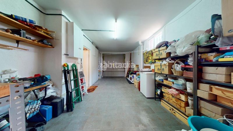 Foto a76972b4-9a1b-4cd1-b244-d54d7062efe7. Casa amb piscina a Uceda