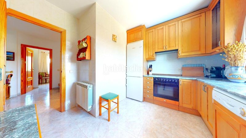 Foto b79155b8-effc-4753-9cc8-9fa48dbd110b. Casa amb piscina a Uceda