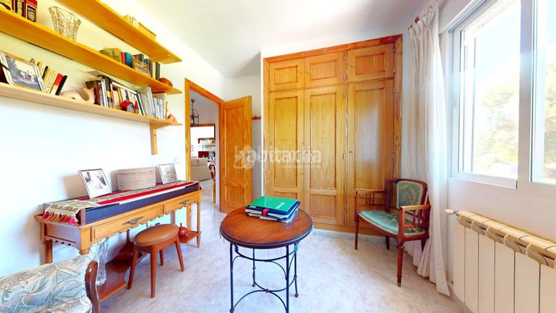 Foto c9560cc3-498d-487e-830f-2a2708b160a0. Casa amb piscina a Uceda