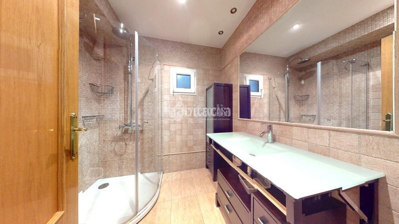 Foto 380ce28f-7d49-448e-a92a-1665e93b7105. Local comercial a Torrelaguna