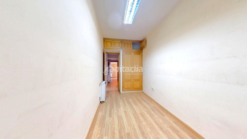 Foto 59f2adf3-d376-4256-8c44-281fe3be5042. Local comercial a Torrelaguna
