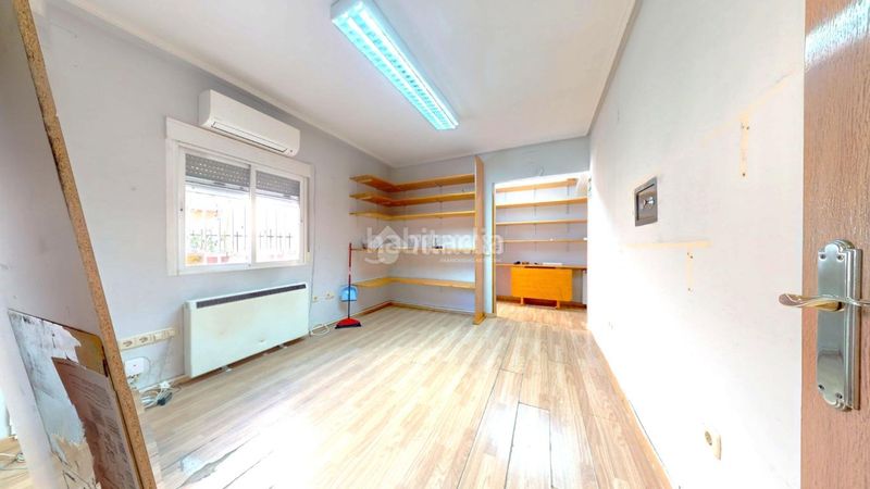 Foto edcf3fd1-5992-4537-96b7-6ea579df080f. Local comercial a Torrelaguna
