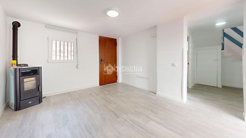 Foto e7904587-a0e0-4b40-8f78-ea7bcb3d8b39. Casa aparellada a Torrelaguna