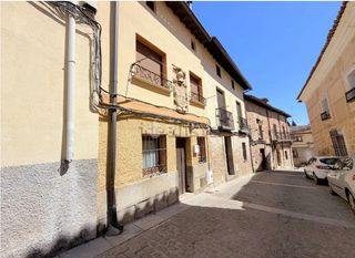 Towny house in Torrelaguna. Casa en venta en torrelaguna