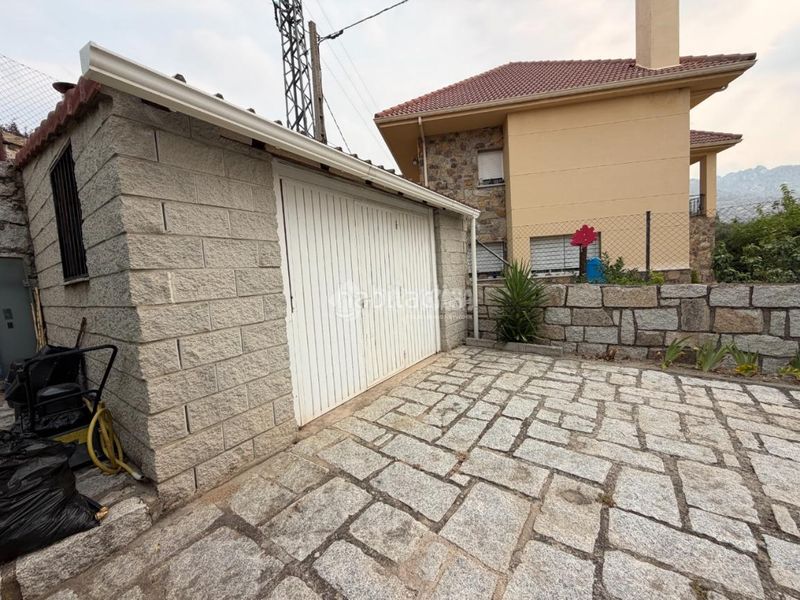 Foto 5e5fd6a8-2651-49c1-8615-d792966518fc. Casa a Valdemanco