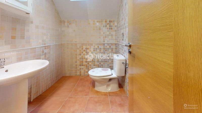 Foto edb71bcf-ad4e-4ec2-b53c-b9b67018e5cb. Pis a Uceda
