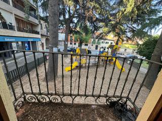 Maison jumele en Torrelaguna. Casa en venta en torrelaguna
