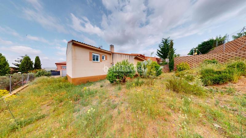 Foto 09d45b38-a10d-4b30-a3fe-6596351c9ae0. Casa pareada casa en venta en torrelaguna en Uceda