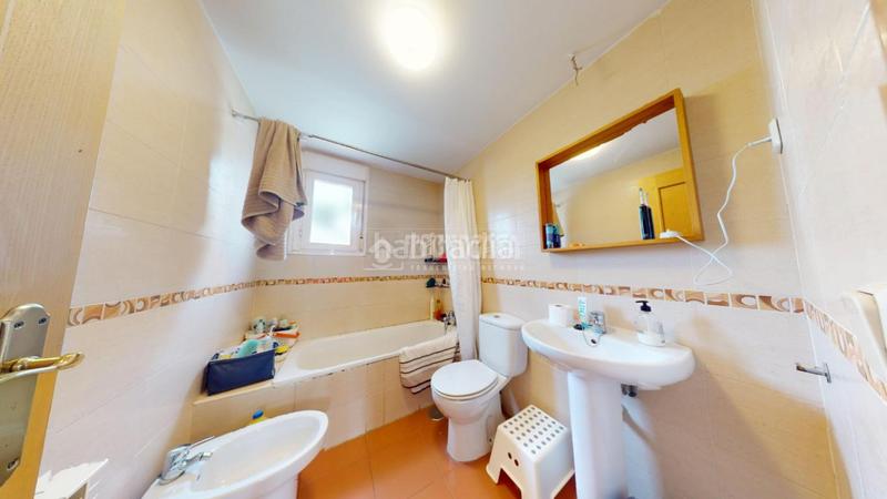 Foto 4260d44b-2969-4583-aef4-6b43d57a2312. Casa pareada casa en venta en torrelaguna en Uceda