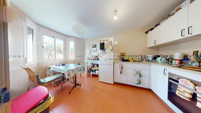 Foto f26ff1a2-17c1-4e89-b17e-a1491bc13165. Casa pareada casa en venta en torrelaguna en Uceda