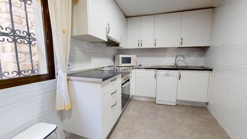 Foto 29837490-eb9a-4d3a-b96f-7bd3713ad0f6. Towny house in Torrelaguna