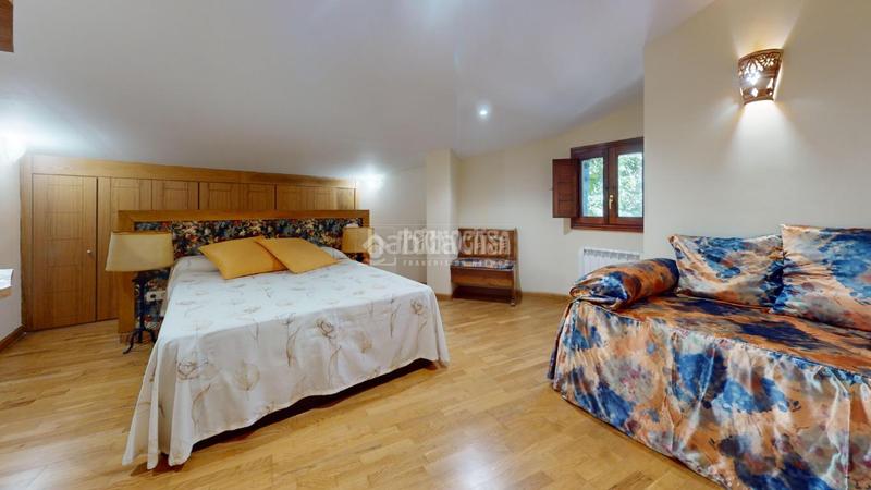 Foto 02ffde83-4503-48d2-a8c7-4a05f7543d8c. Casa pareada casa en venta en Patones