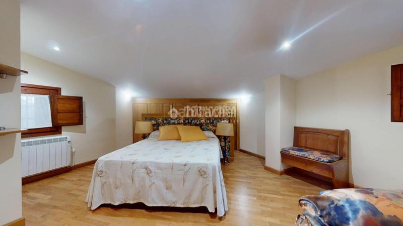 Foto 28beaac5-b317-4ee2-b2b1-1ca3895a616a. Casa pareada casa en venta en Patones