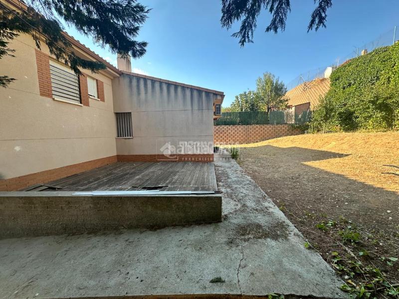 Foto 32bce209-91d0-4766-86fc-e12dc9d2a135. House with heating in Uceda