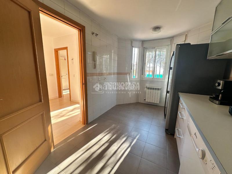 Foto 44c2d063-cb1c-4a0d-bafc-6dd0a56bfe97. House with heating in Uceda