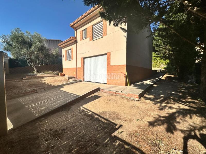 Foto 57eb1dc0-d889-4d67-a922-127b44df2c27. House with heating in Uceda