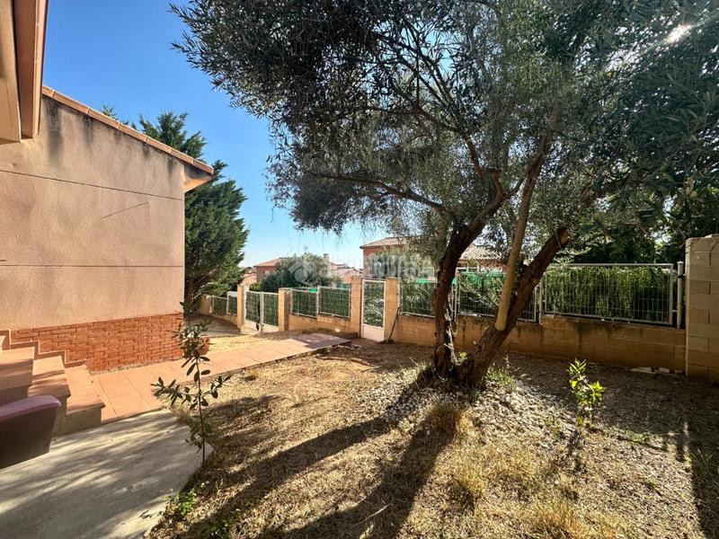 Foto 9e2f603b-6bd4-4444-98b1-9f8c36b79135. House with heating in Uceda