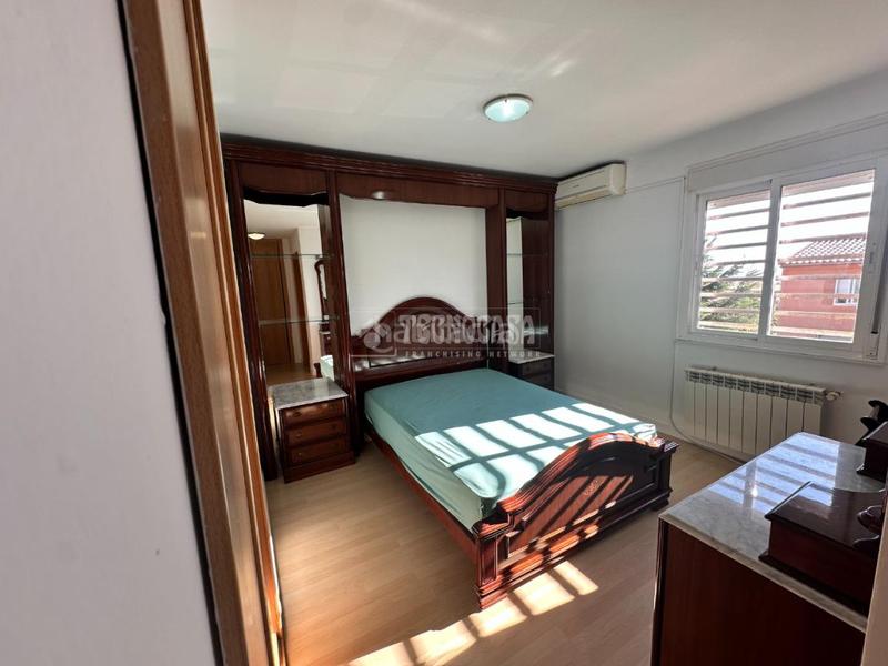 Foto db73922a-f4e1-4c9b-92a6-a75985c863bf. House with heating in Uceda