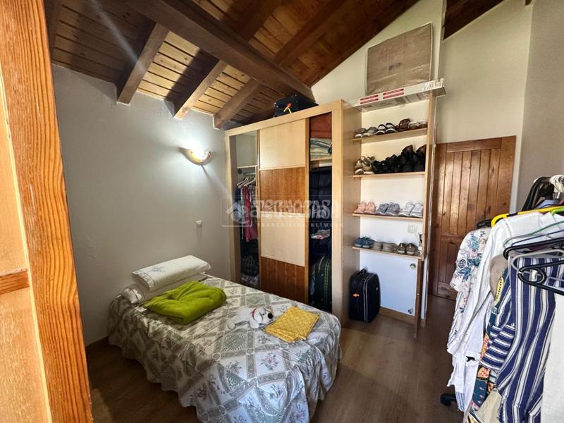 Foto 88a96e68-2b40-4ea5-98a0-2213b8d43dca. Casa aparellada amb calefacció a Gascones