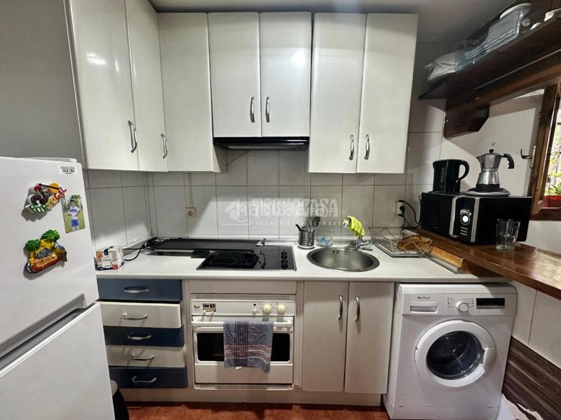 Foto 9243898b-0ca2-45e0-98e8-5d7761bd9b9c. Casa aparellada amb calefacció a Gascones