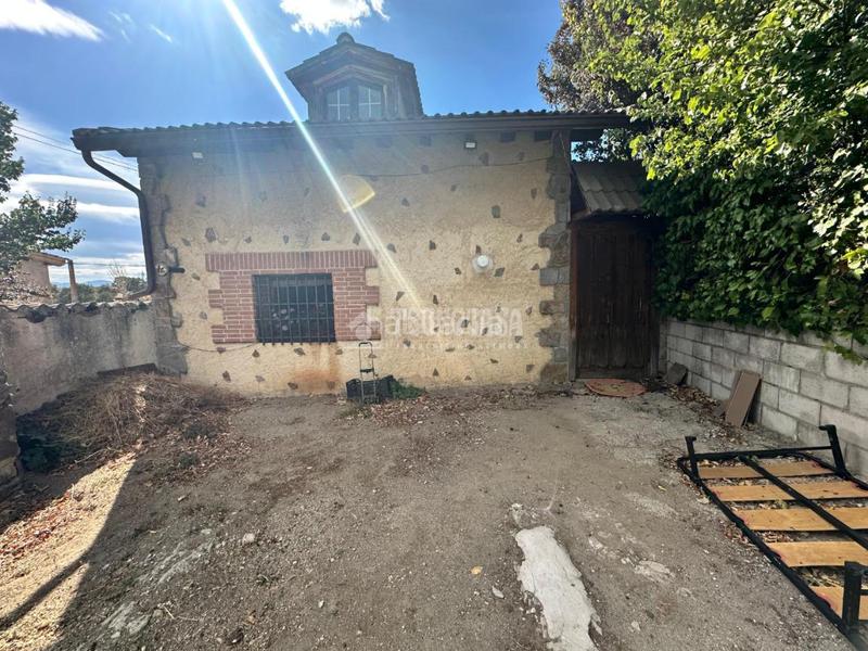 Foto d46fe1c6-af0d-4a0a-a5e1-65bf42a32479. Casa aparellada amb calefacció a Gascones