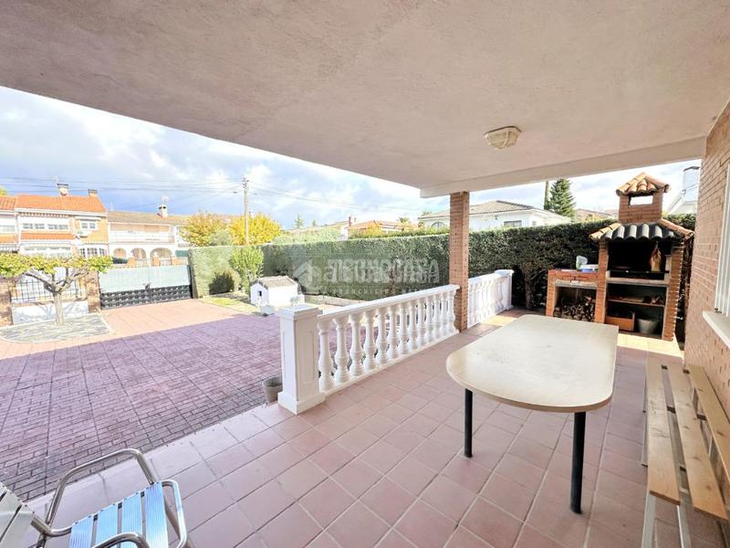 Foto b6cc02f7-01bd-4992-8662-b4b072e60980. Casa in Uceda