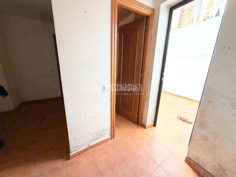 Foto c7ba5bff-042e-4f8a-a78d-d44b7bd60d07. Casa aparellada a Torrelaguna