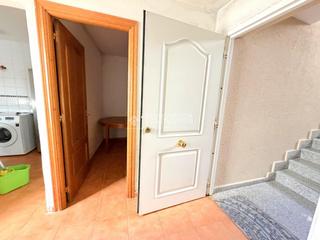 Maison jumelée à Torrelaguna. Casa en venta en torrelaguna