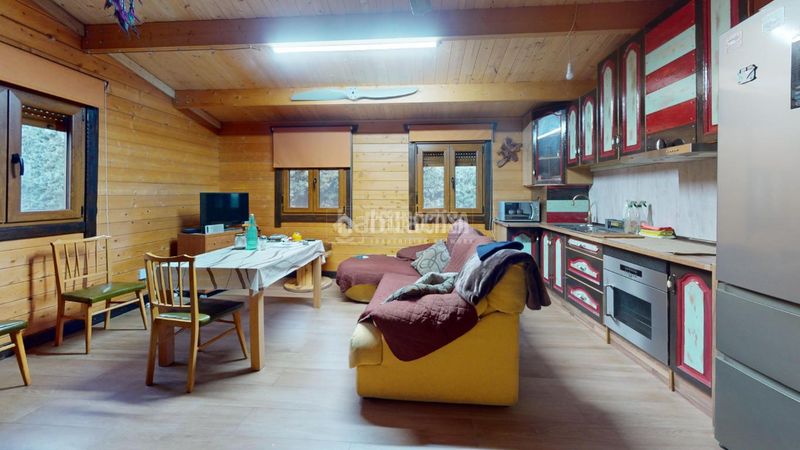 Foto 8b49a4fe-8eea-40c6-89ae-5bac9063c552. Casa a Torremocha de Jarama