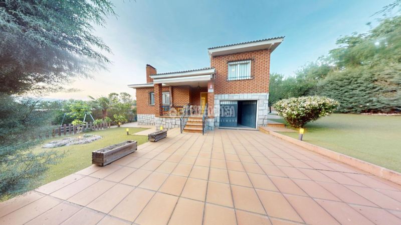 Foto bc0d2828-3676-430c-bfce-24fe7319863a. Casa a Uceda