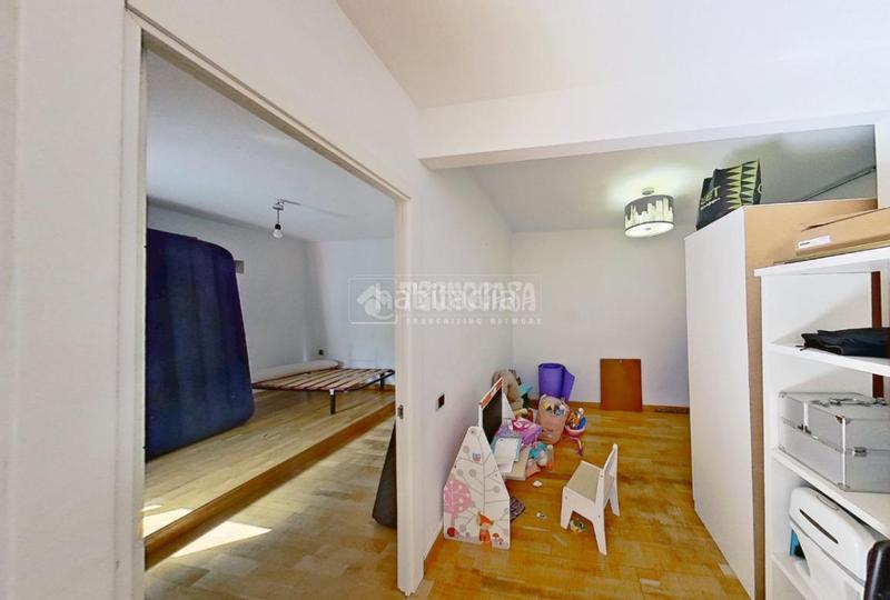 Foto f7d898b2-981b-44bd-a6a0-c1c1a2a3da89. Piso  en venta en Carmel Barcelona