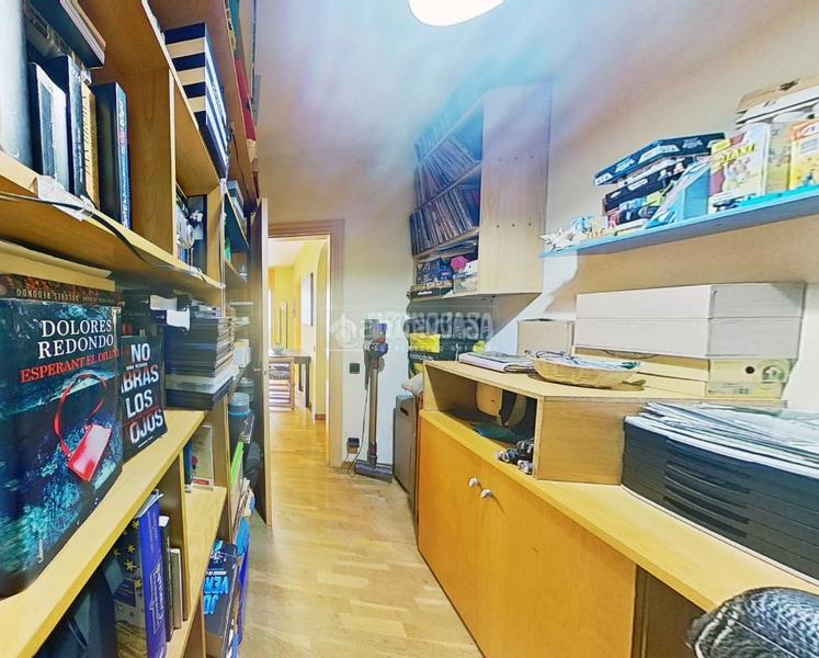 Foto ca475e56-486e-49a9-b8f6-a4e991e72438. Piso  en venta en Horta Barcelona