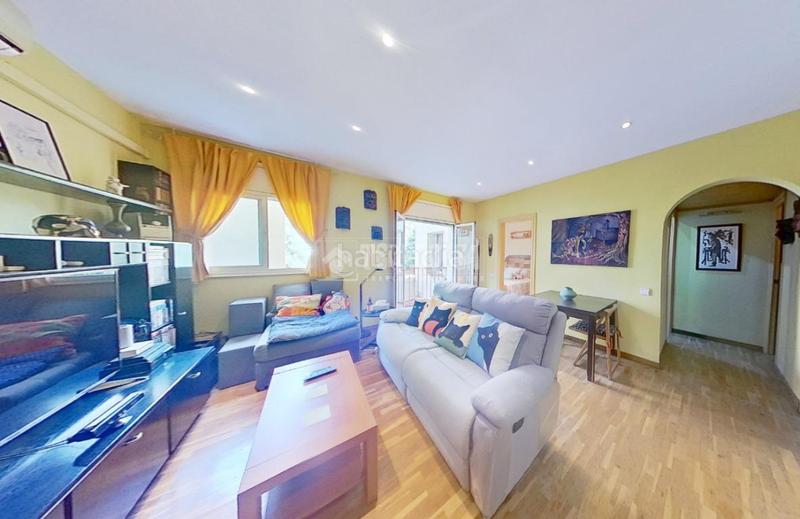 Foto d8311cb5-832e-4b08-8fd4-31291fa27979. Piso  en venta en Horta Barcelona