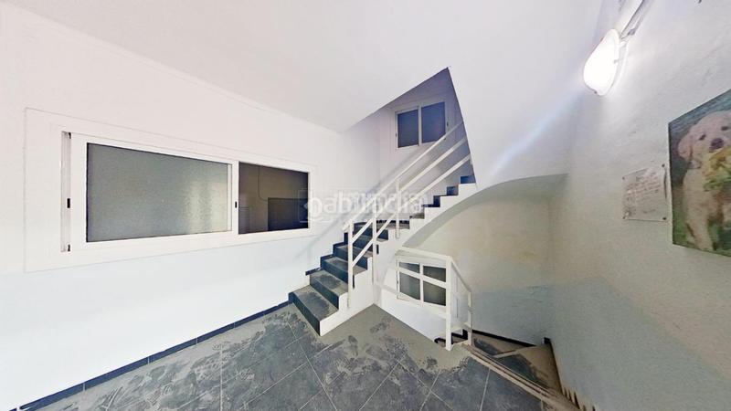 Foto 5ab71284-d9da-492d-9d8d-b70e9ddad1bb. Local comercial  en venta en Carmel Barcelona
