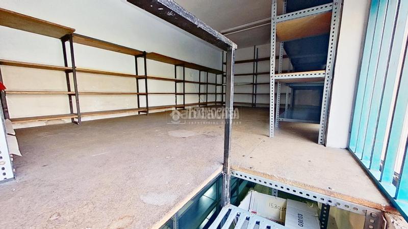 Foto a81b3bef-4d79-46d7-ab35-e75ced19f49d. Locale commerciale in Carmel Barcelona