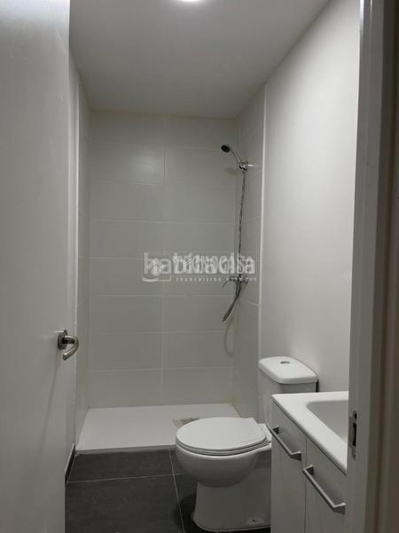 Foto ddb7e055-5f36-4f0c-98e7-c80a0756a5f7. Local comercial a Horta Barcelona