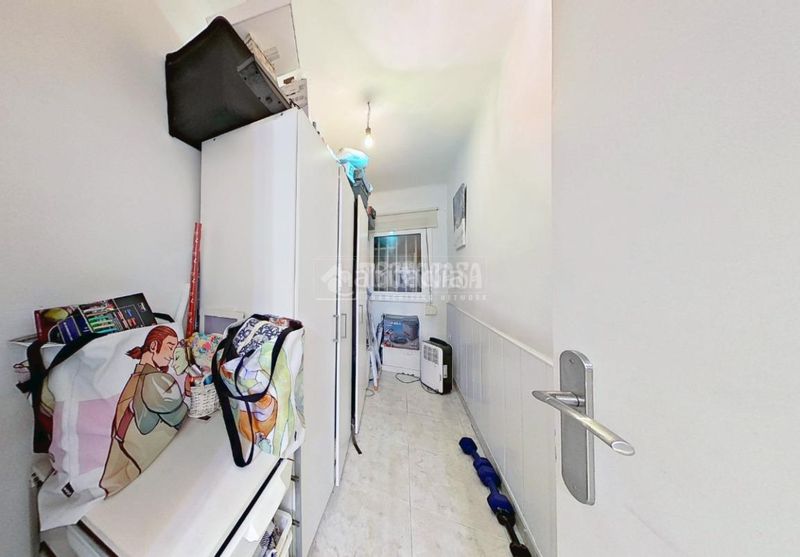 Foto 2f244396-f626-4761-9c93-dff7aceb76dc. Estudi a Carmel Barcelona