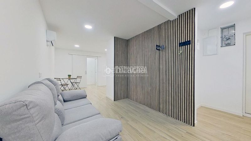 Foto 6273fc63-c26d-419e-874f-9ba2900abc76. Local comercial a Carmel Barcelona